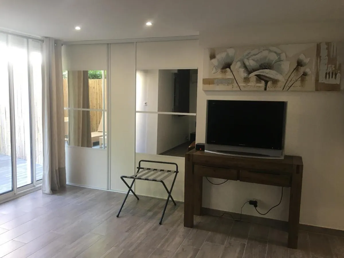 Loft Ravissant Avec Piscine Apartment Cagnes-sur-Mer