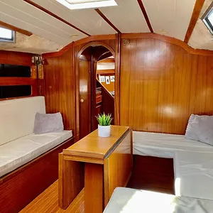 fantastico-barco-en-barcelona.catalonia-hotels.com/